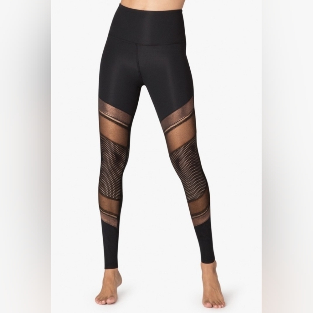 Beyond Yoga High Waisted Leggings Size Small.